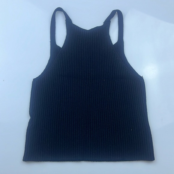 Brandy Melville Ribbed Crop Tank N208-18 - Picture 3 of 4